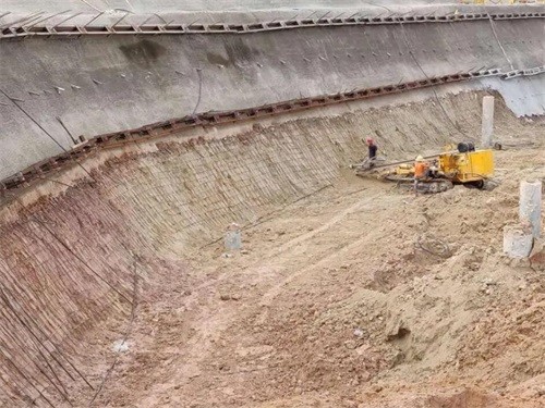 石泉基坑边坡加固